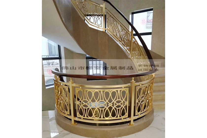 別墅銅樓梯