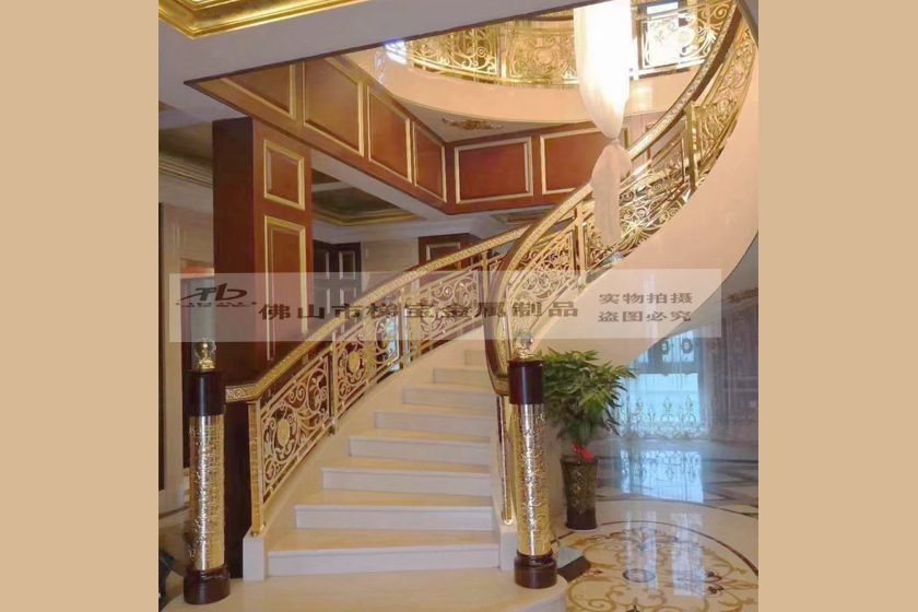 別墅銅樓梯